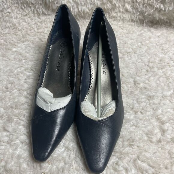 NWOB Bella Vita Leather Dark Gray slip on 3” Heels almond toe size 10W - Picture 1 of 10
